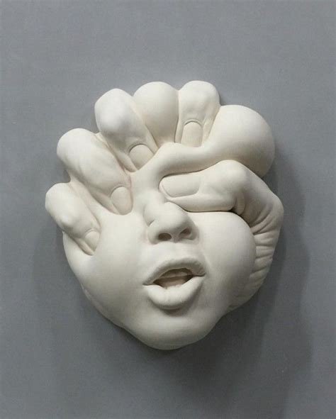 ceramic sculpture byjohnson tsang Johnson Tsang, Figurative Kunst, Art ...