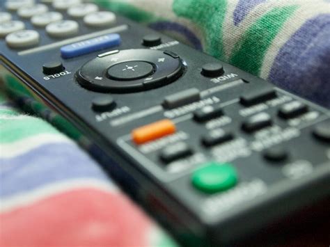 TV Remote | A Sony TV remote control (RM-YD028). (20101112_… | Flickr - Photo Sharing!