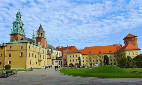 Wawel Castle | The Wawel Royal Castle | History, Facts & When To Visit