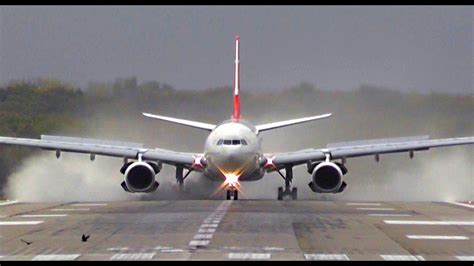 Plane Landing on Dubai International Airport's Runway - YouTube