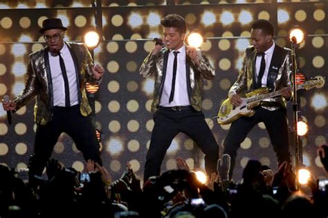 Bruno Mars Delivers Energetic Halftime Show at 2014 Super Bowl