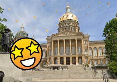 Does Iowa Have The Most Beautiful State Capitol Building?