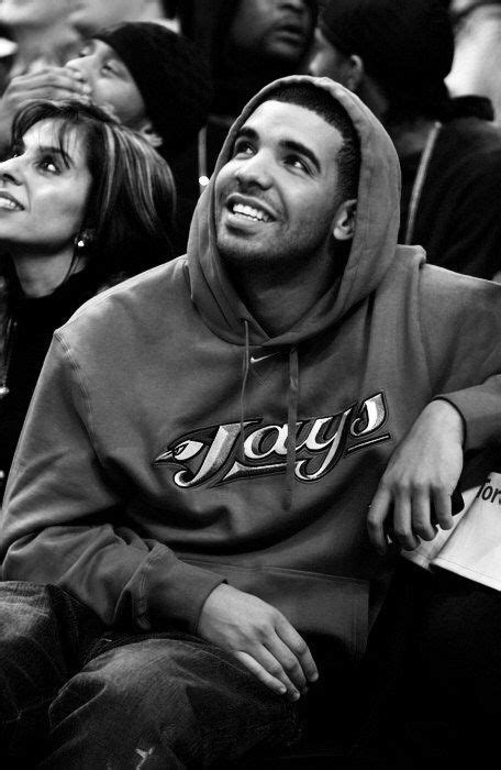 Imagem de Drake, smile, and black and white | Cantores, Drake, Melhores cantores