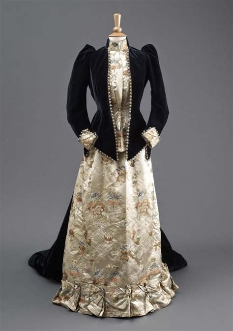 Writers in London in the 1890s: 1890s Women's Fashion | Fashion, Historical dresses, Victorian ...