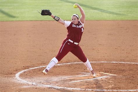 Oklahoma softball: Sooners beat Cyclones in second game of day | Sports | oudaily.com