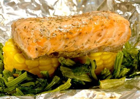 Foil Wrapped Salmon & Vegetable Grill Recipe by n_u - Cookpad