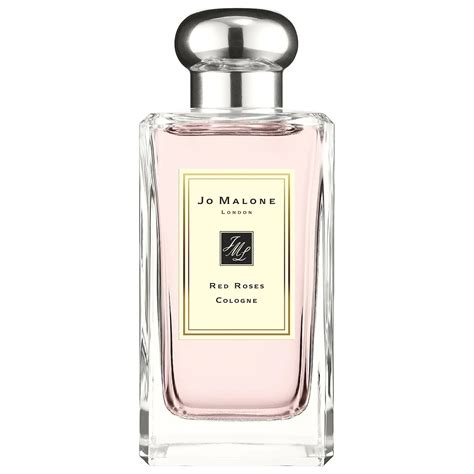 The 11 Best Violet Perfumes That Are So Dreamy | Who What Wear