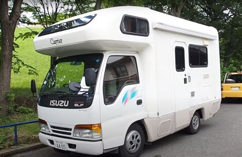 Tiny Isuzu Elf Camper RV Is a Tight World Solution to Travel