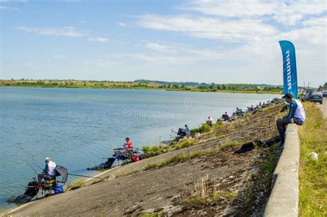 Feeder fishing editorial stock image. Image of river - 194515159