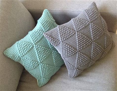 18 Beautiful Free Crochet Pillow & Cushion Patterns