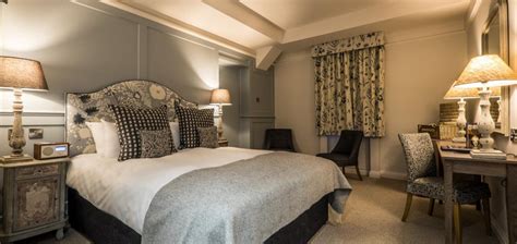 The Coach and Horses, London, London Review | The Hotel Guru