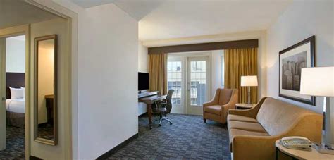 EMBASSY SUITES NEW ORLEANS – CONVENTION CENTER