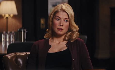 Snapikk: Rosamund Pike - Jack Reacher - Part Two