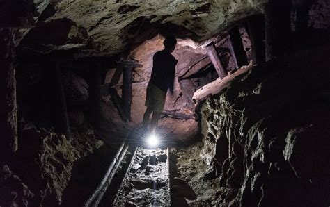 Abandoned Gold Mine, Alaska : urbanexploration