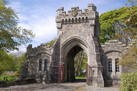 Porters Lodge © Stephen Branley cc-by-sa/2.0 :: Geograph Britain and Ireland