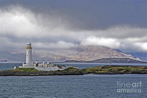 Oban Bay Lighthouse Photograph by Elvis Vaughn - Fine Art America