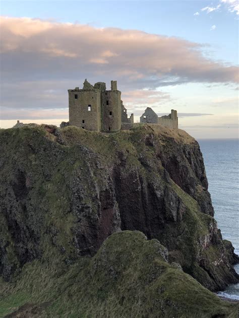 Dunnottar Castle. Aberdeen Scotland. [4032 X 3024] : r/AbandonedPorn