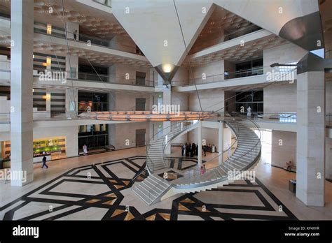 Qatar, Doha, Museum of Islamic Art, interior Stock Photo - Alamy