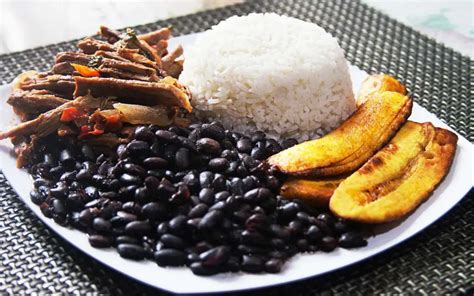 Traditional Venezuelan Food - A Local’s Guide to the Country’s Most Popular Dishes