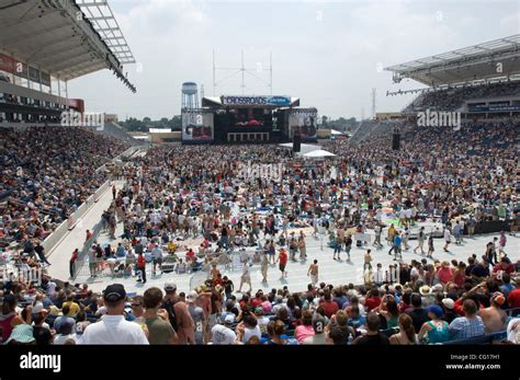 Jul 28, 2007 - Bridgeview, IL, USA - Over 29,000 people witnessed the ...