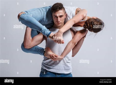 Back up dancers hi-res stock photography and images - Alamy