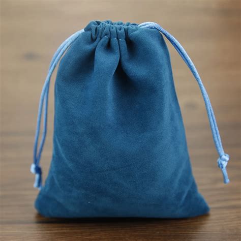 Small Jewelry Bags 7x9 cm Drawstring Velvet Pouches for Jewelry ...