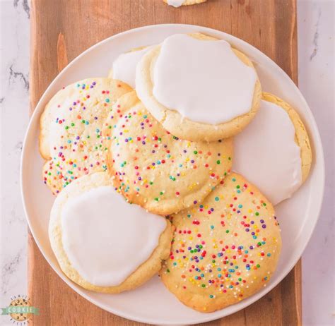 CRISPY SUGAR COOKIES - Family Cookie Recipes