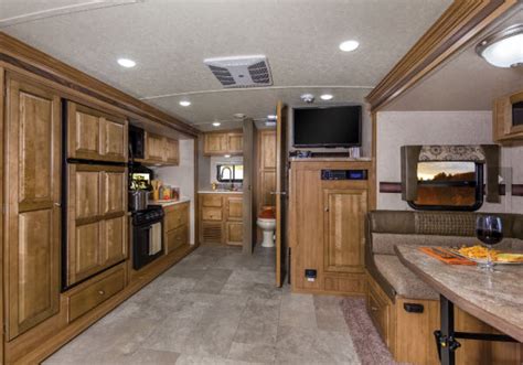 Top 5 Best Bunkhouse Fifth Wheel Campers Under 8,000 lbs - RVingPlanet Blog