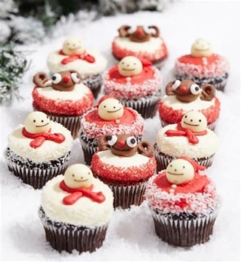 Make your Christmas party gorgeous! Christmas cupcakes from "Laura's Cupcakes" [entabe.com]