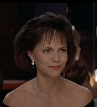 Sally Field Mrs Doubtfire