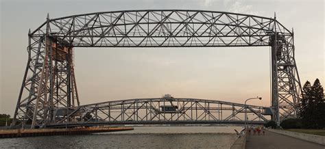 File:Aerial lift bridge duluth mn.jpg - Wikipedia