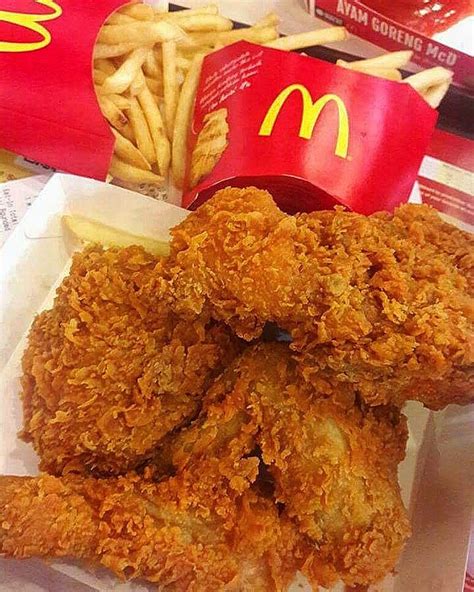 Erm, Why Is The Ayam Goreng McD Suddenly So Laku?