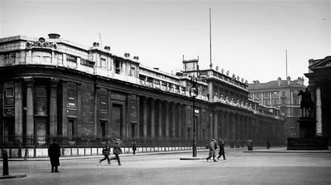 Photos from the Bank of England's vaults | Bank of england, England, London history