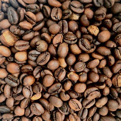 Dark Roast Vs. Light Roast Coffee — What’s The Difference? - Baked, Brewed, Beautiful