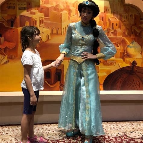 Photos at Aladdin and Jasmine Meet and Greet - Attraction in Lake Buena Vista