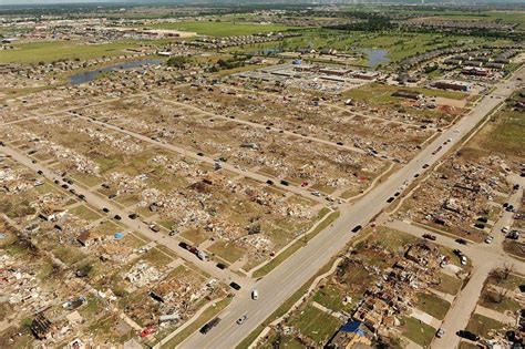 Remembering Entire Neighbourhoods Destroyed by the 2013 Moore Tornado ...