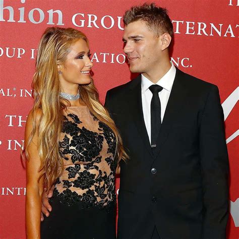 Paris Hilton's Engagement Ring Cost $2 Million and Honestly We'd Expect ...