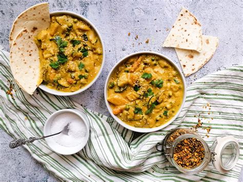 Vegetarisches indisches Curry Rezept mit Kokosmilch und Cashewkernen ...