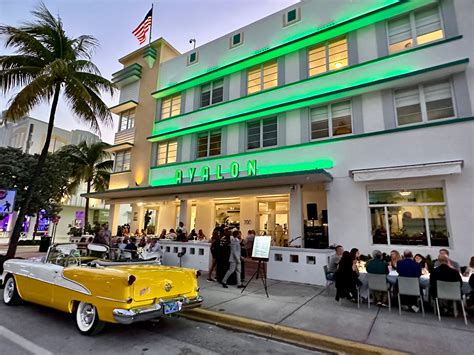 Hotel Specials and Vacation Packages in Miami Beach | Family Getaways ...