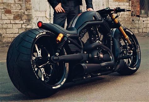 Harley-Davidson V-Rod Custom. http://custom-motorcycle-parts.com ...