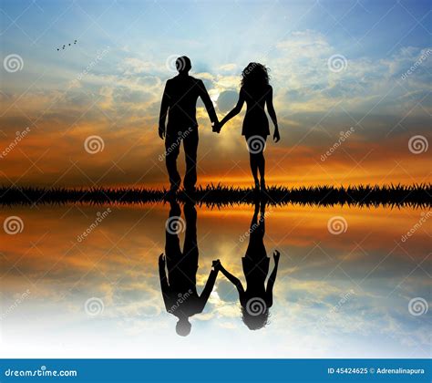 Lovers Silhouette at Sunset Stock Illustration - Illustration of together, paragliding: 45424625