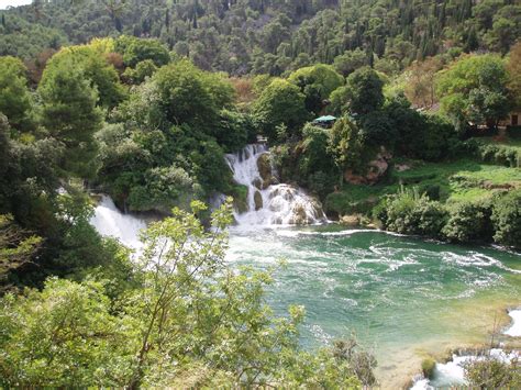 File:Krka-waterfalls-croatia-3.JPG - Wikimedia Commons
