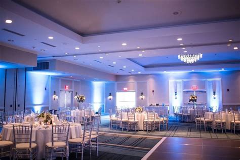 Newport Marriott Venue Info on Wedding Maps