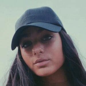 Emily Harrigan - Age, Family, Bio | Famous Birthdays