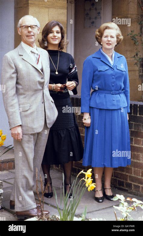 Margaret Thatcher and family Stock Photo: 109443203 - Alamy