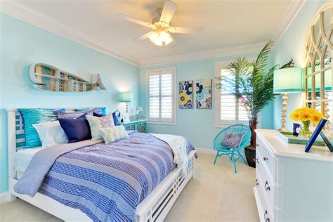 Cheerful Beach Cottage with Turquoise Color Scheme - Home Bunch Interior Design Ideas