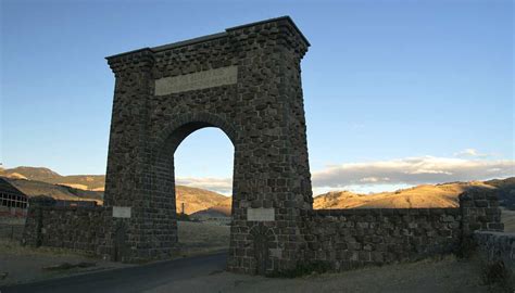 Gardiner, Montana: Yellowstone's North Gate – TakeMyTrip.com