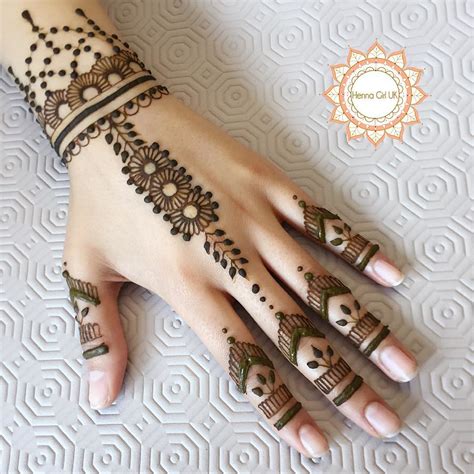 Bridal Mehndi On Hands | Photo 88801