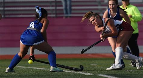 Danvers, Gloucester field hockey fit to be tied in battle of NEC powers | Sports | salemnews.com