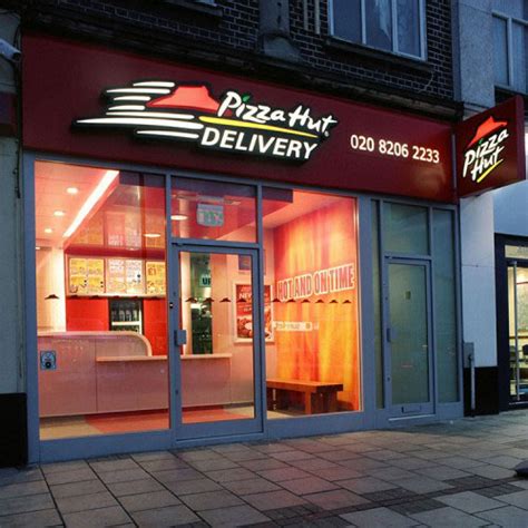 Pizza Hut Delivery Concept | inspiring retail and store designs